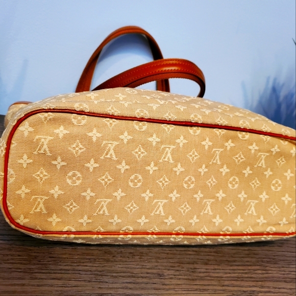Louis vuitton Lucille mini gm Bag - Picture 2 of 16